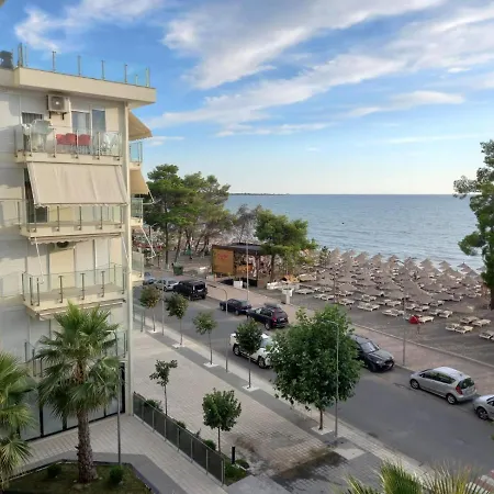 Διαμέρισμα Sea View Mario's *